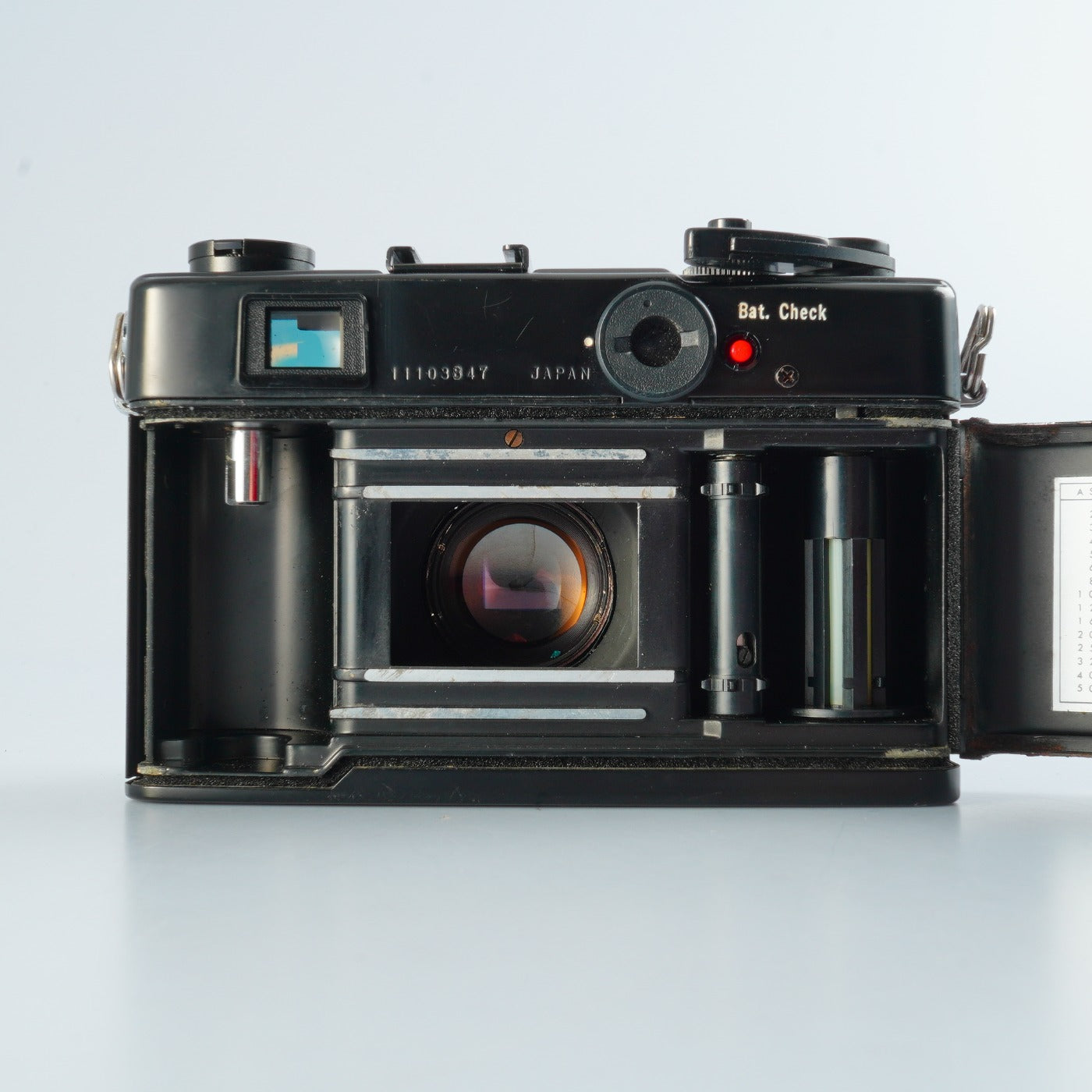 SERVICED & TESTED】 YASHICA Electro 35 CC Black 35mm F/1.8 レンジ