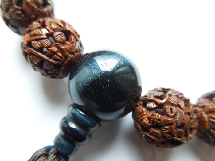 精巧羅漢彫(7人彫)18玉片手数珠 紺虎目石仕立焦茶鉄紺打紐 お数珠の