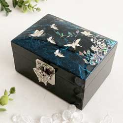 螺鈿細工 宝石箱 小物入れ 青に螺鈿の上品な輝き 蝶の 韓国伝統工芸