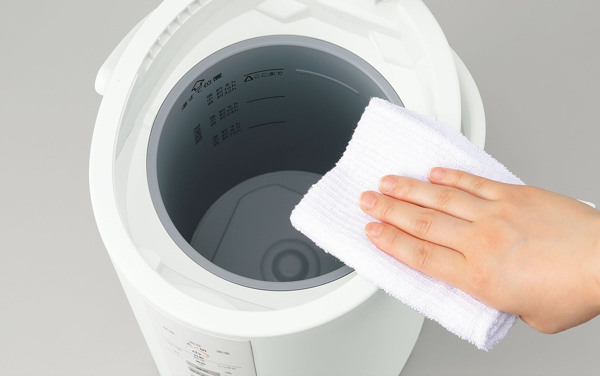 お部屋のサイズやインテリアに合わせて選べる2サイズ・2色展開スチーム