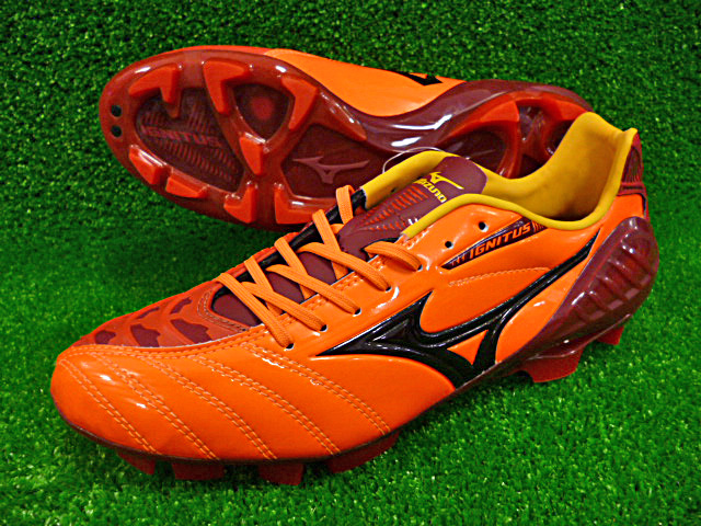 ミズノサッカースパイク 『イグニタス』シリーズ