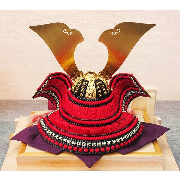 高級五月人形兜ケース飾り＞8号竹雀之兜寄木細工総檜ケース飾り