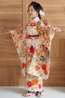 七五三七歳四つ身：N111 華徒然 赤紫 花薬玉 | 七五三着物レンタル