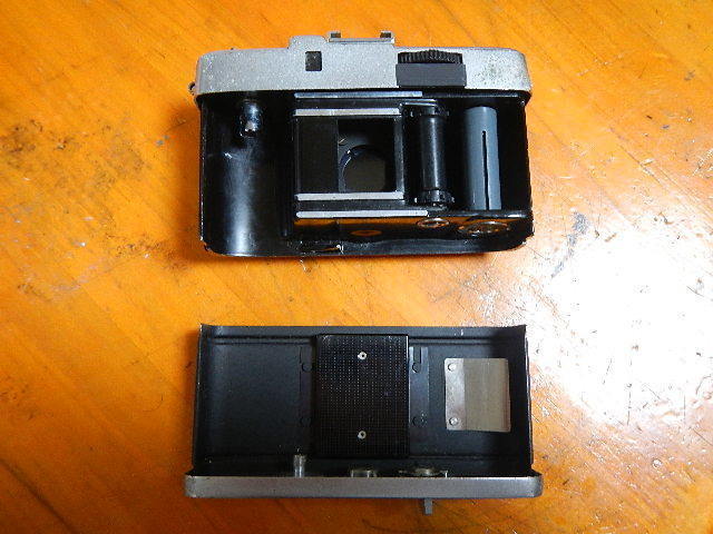 初代 OLYMPUS-PEN を貰う: 東名川崎製作所（仮）