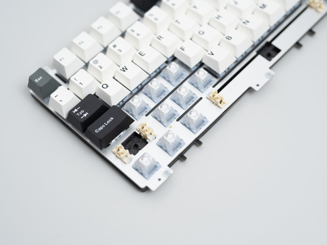 Chilkey ND TKL Keyboardレビュー：デザインと機能性に優れた