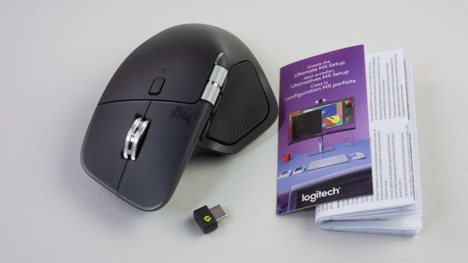 マウスの頂点「MX Master 4」、高いが長く使えば元が取れる | 日経