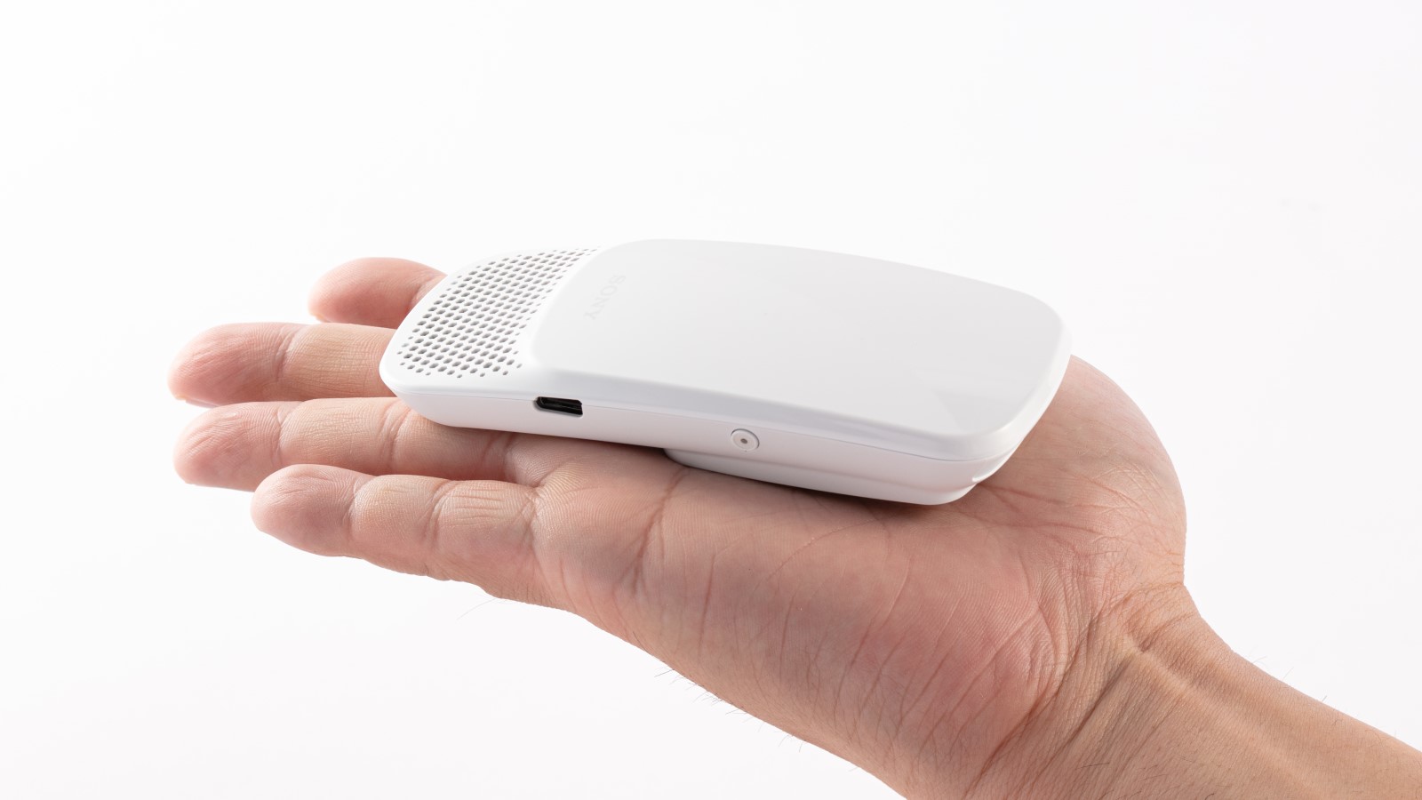 ソニーの着るエアコン、ペルチェ素子機器「REON POCKET 3」の冷え具合