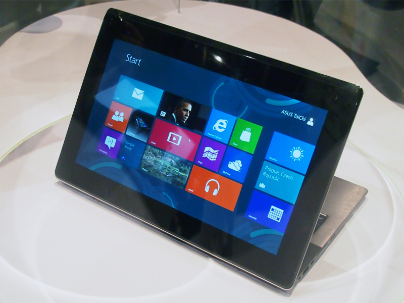 COMPUTEX 2012］ASUSが両面ディスプレイやARM版などのWindows 8製品を