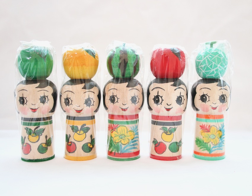 メーカー廃番】山谷レイ工人 3寸くだもののせ/青森津軽系こけし