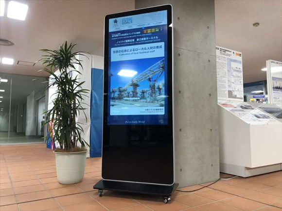 49インチAndroid搭載自立スタンド縦型屋内用デジタルサイネージ YSD