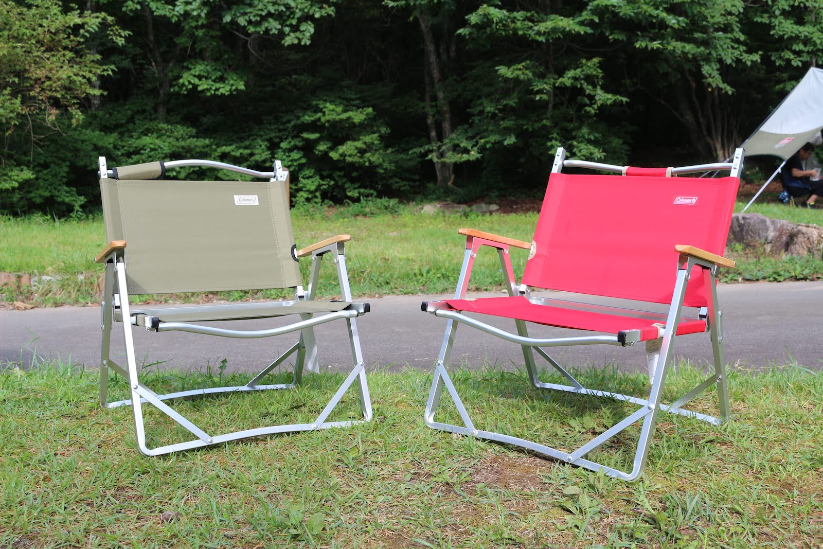 キャンプのイスは重要｜コールマンのコンパクトフォールディングチェア