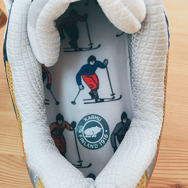 KARHUの『シンクロンクラシック クロスカントリースキー パック2』が