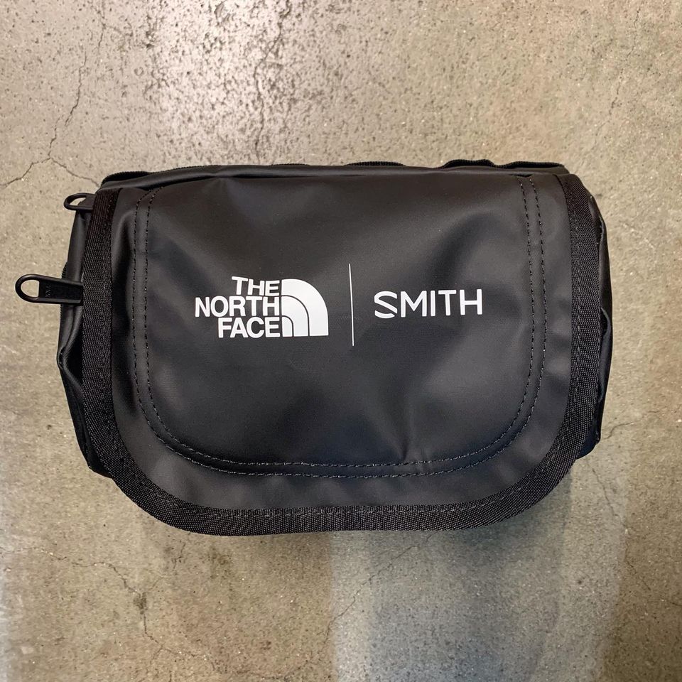 Austin Smith× THE NORTH FACE×SMITHのトリラボレーションゴーグルのご