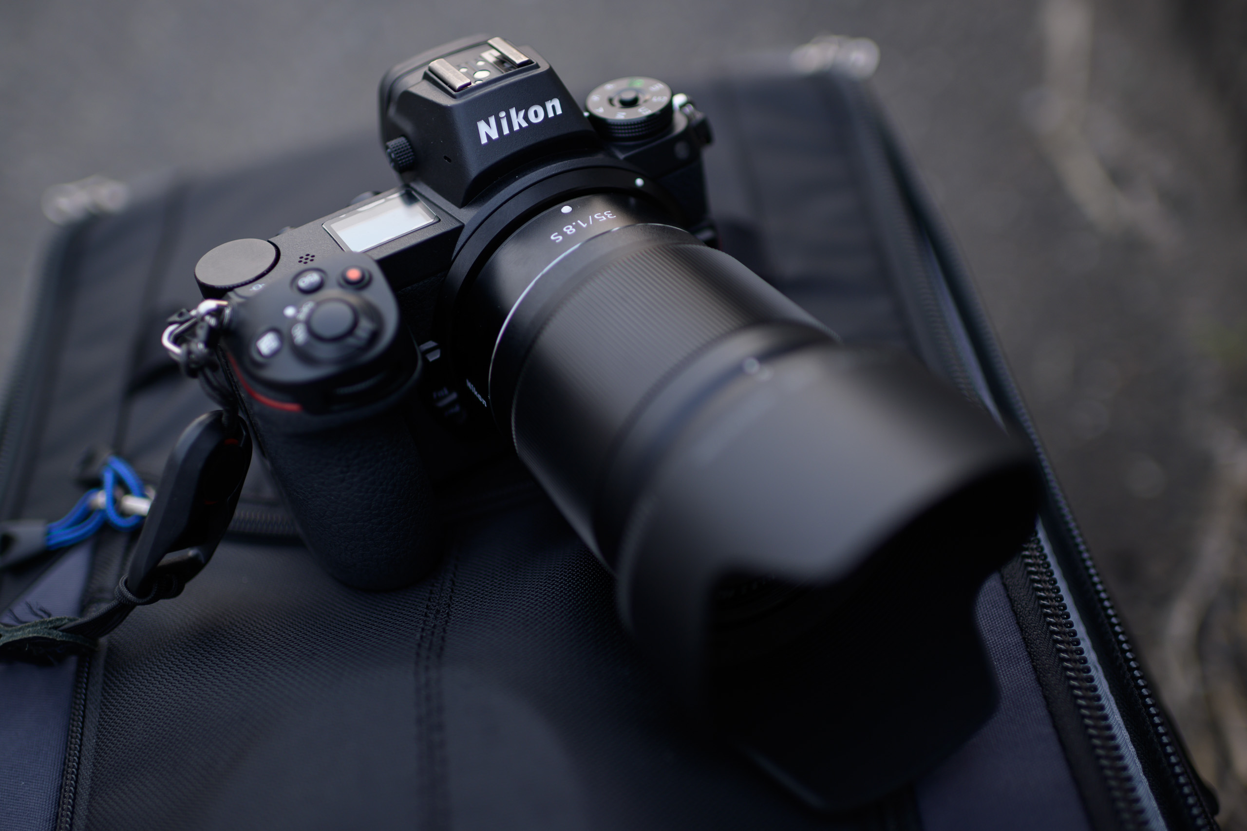 ニコン単焦点： Z35mm f/1.8sと 35mm f/1.4G を ポートレート撮影で