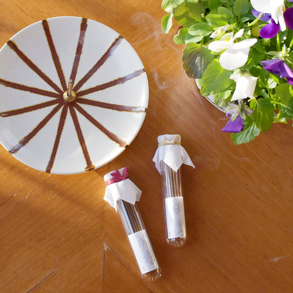 天然香木のお線香 白檀・沈香（ビン） - youyouang