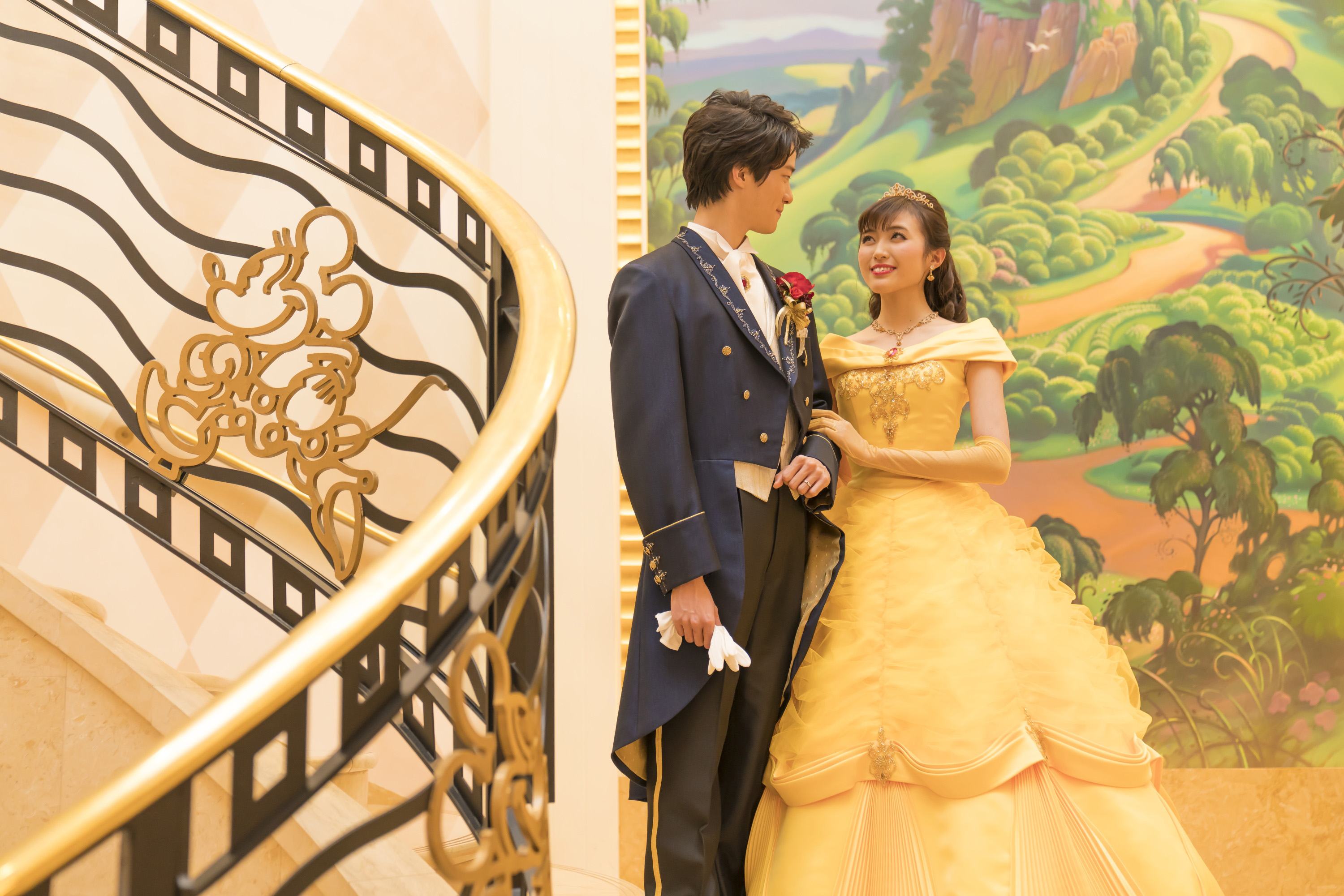 東京ディズニーランド『美女と野獣』エリアでウェディングフォトが可能