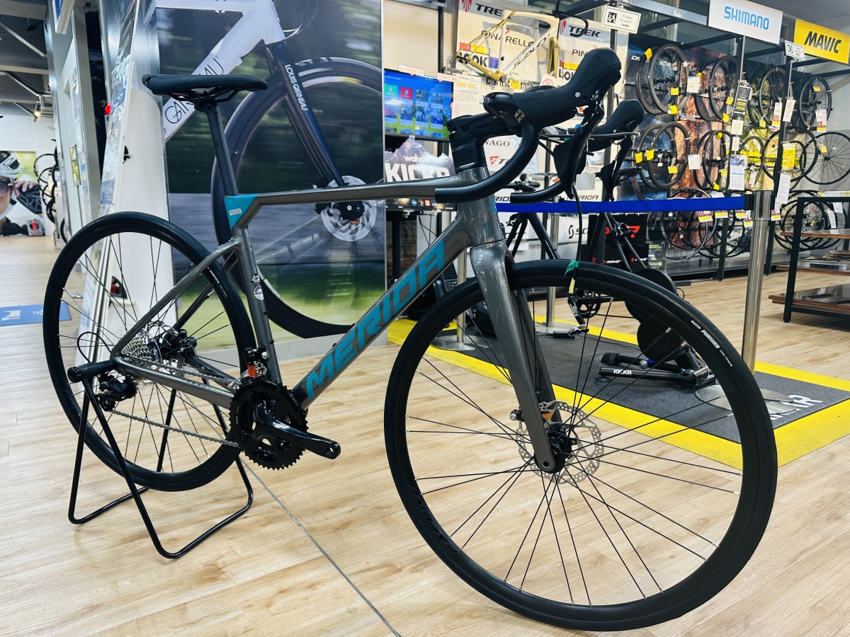 MERIDA】カーボンフレームのSCULTURA 4000が〇〇％OFFで入荷しました