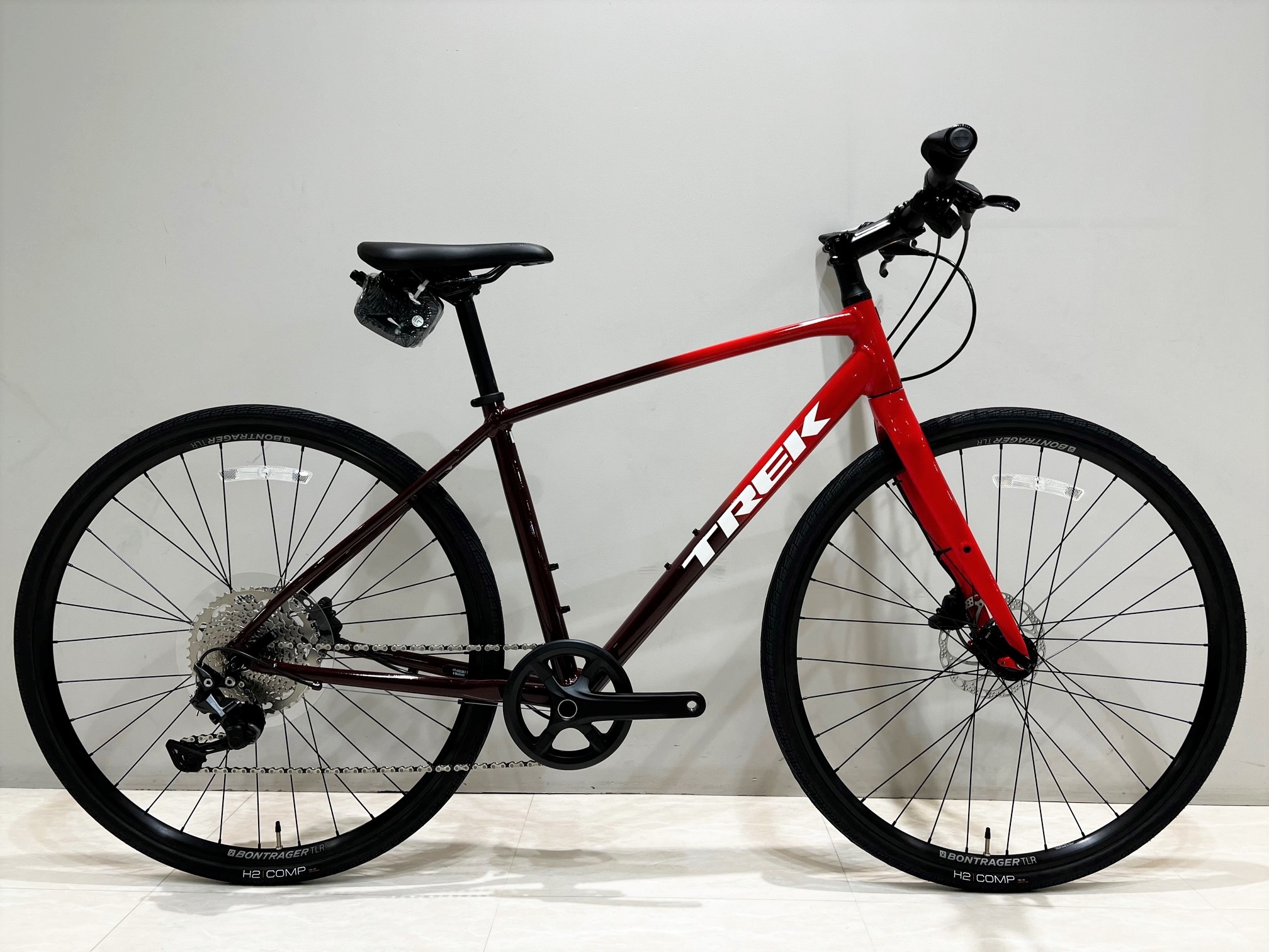 Trek FX3 2022（手渡し限定、東京都武蔵野市） ニューモデル】TREK