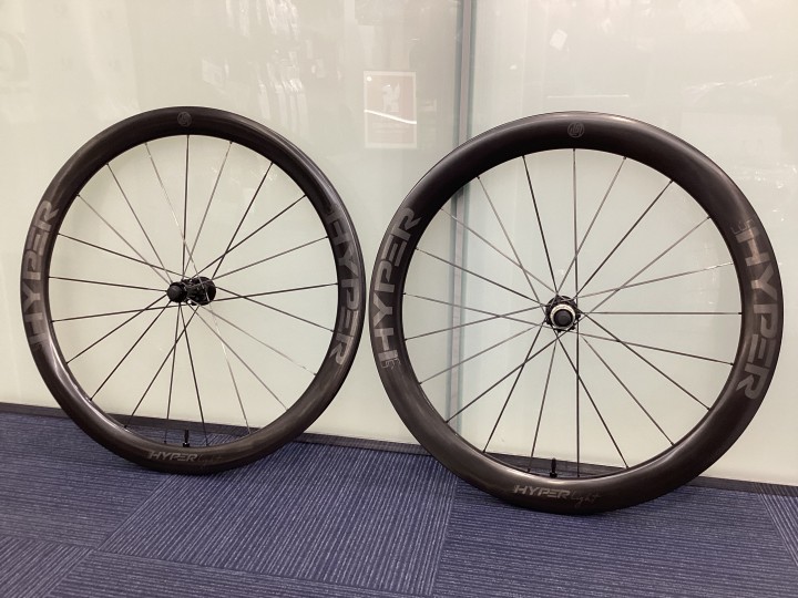 LUN】このプロファイルでこの重量！？超軽量カーボンホイール入荷しま