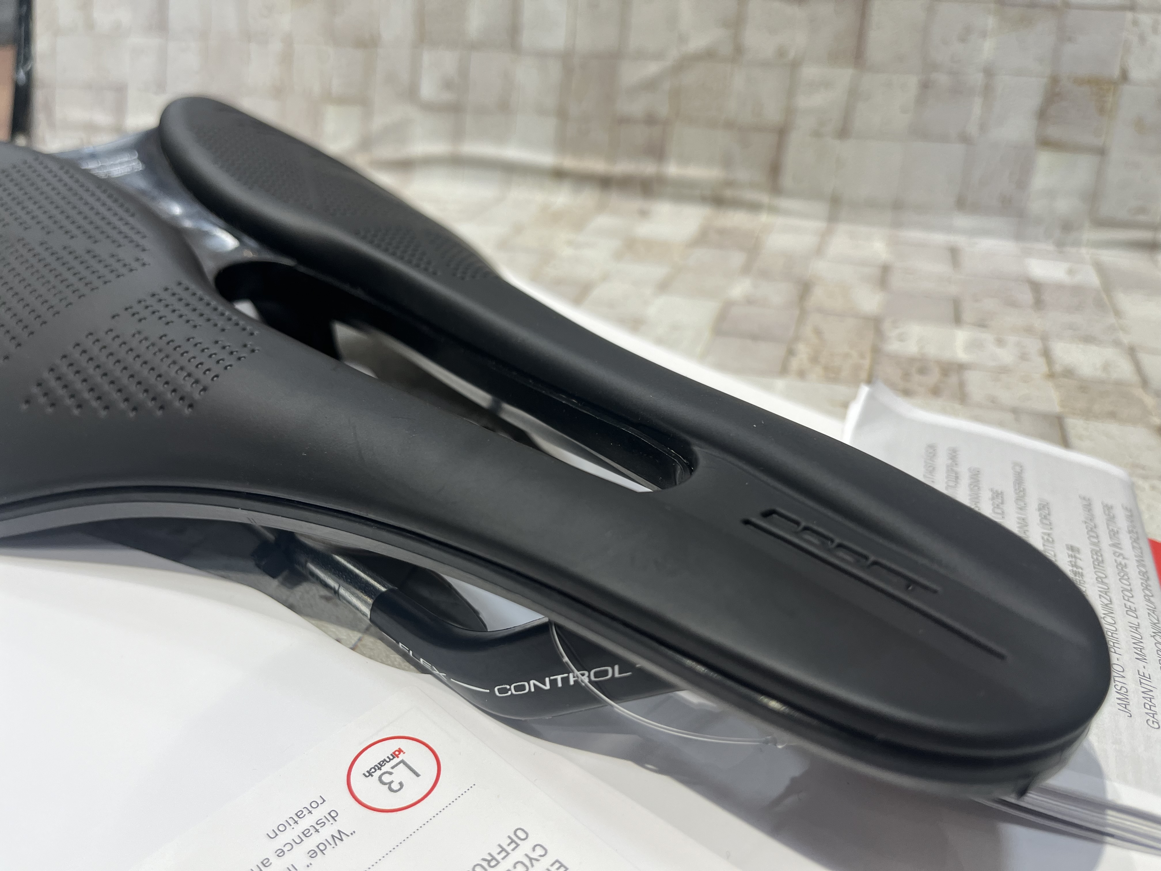 selle italia】今超人気のショートサドル在庫してます！『NOVUS BOOST