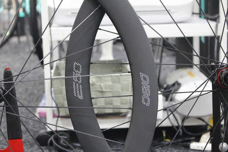 EVO】BMWと共同開発されたレーシングホイールが特価価格にて入荷しま