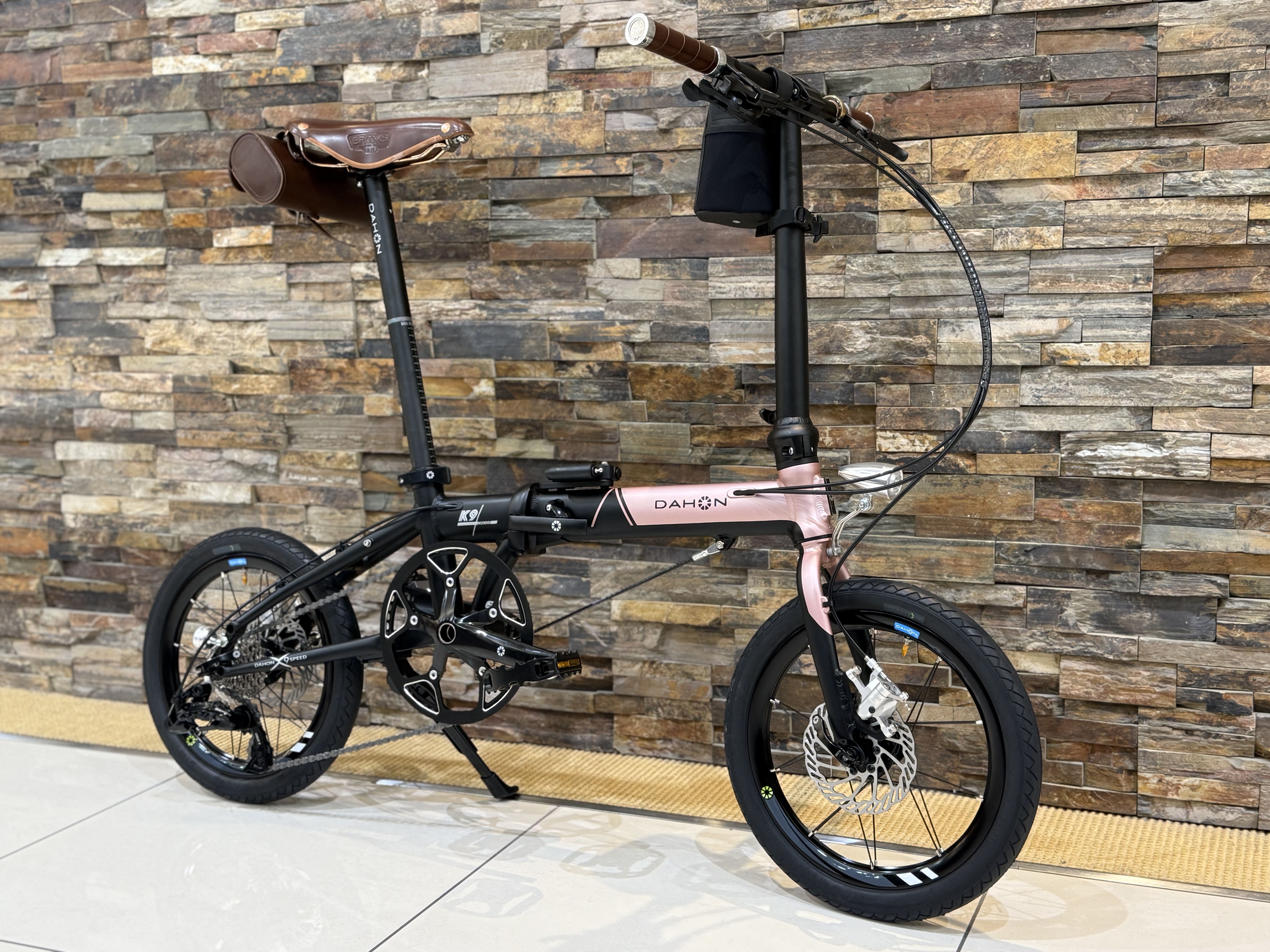 お客様の1台】初めての折り畳み自転車は「おしゃれ」で「カッコよく