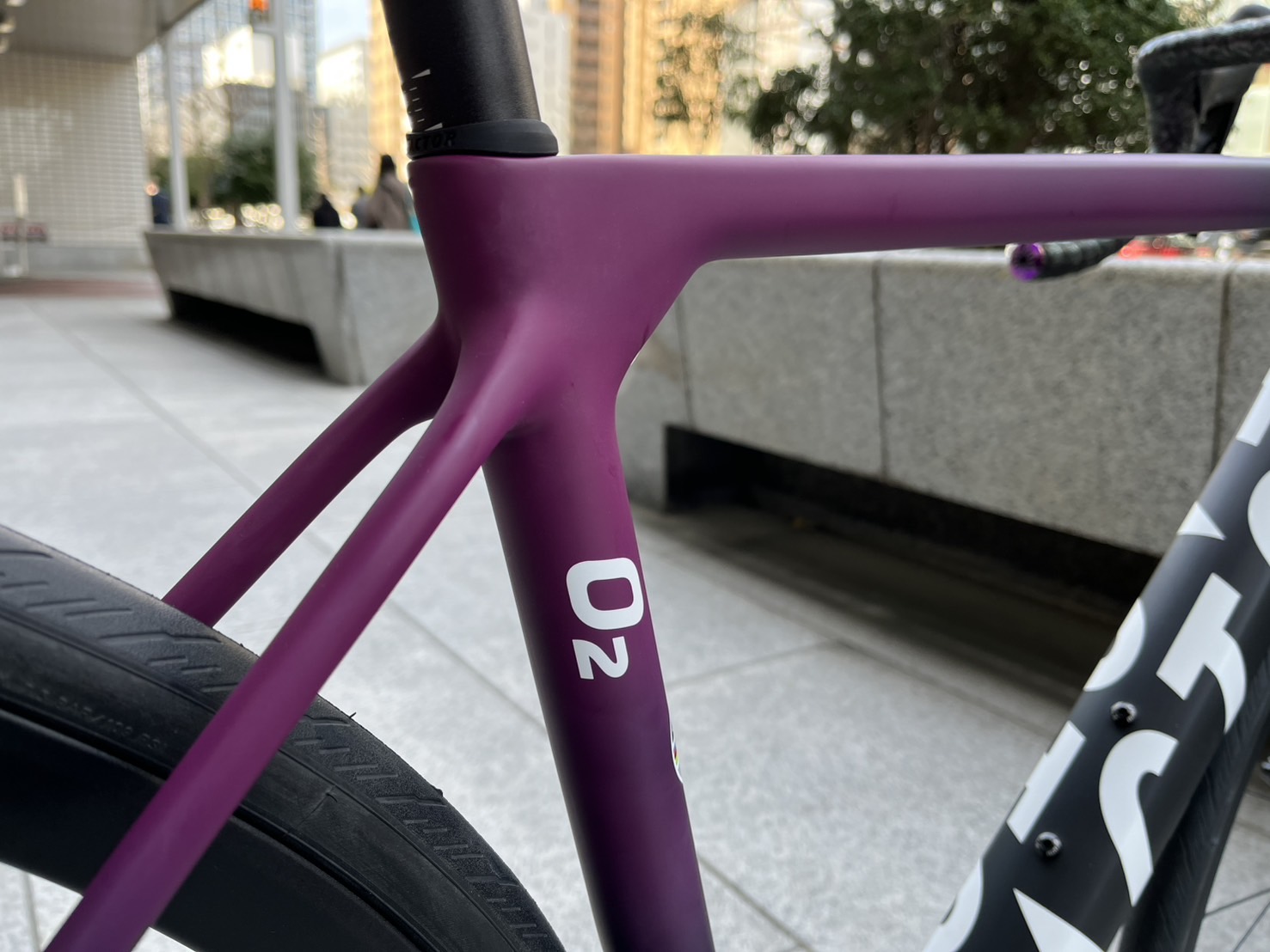 お客様の一台 【 FACTOR O2 】軽量オールラウンダーをバラ完で作成