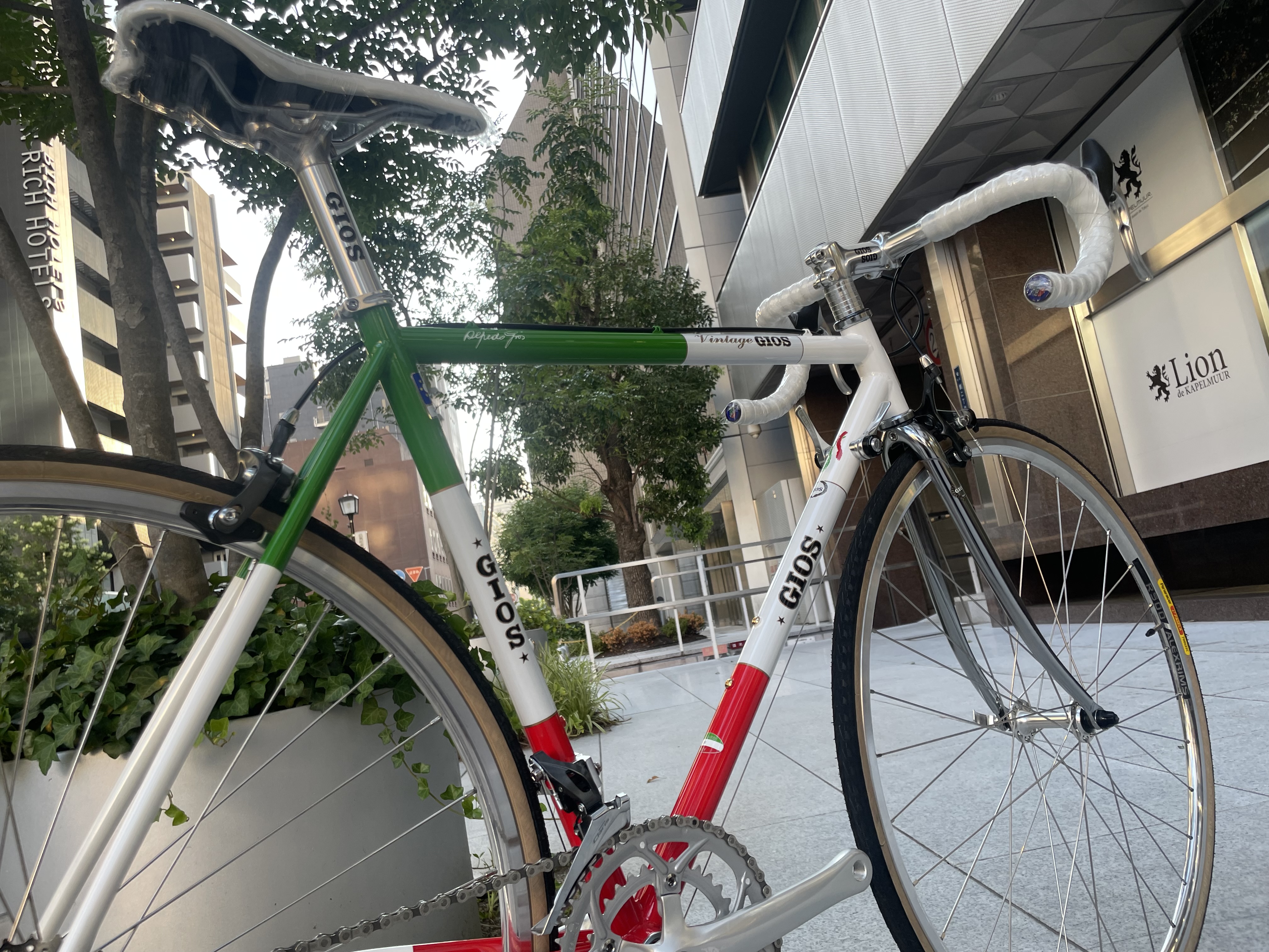 その名の通り、ビンテージ感満載！細身のフレームが魅力のクロモリ