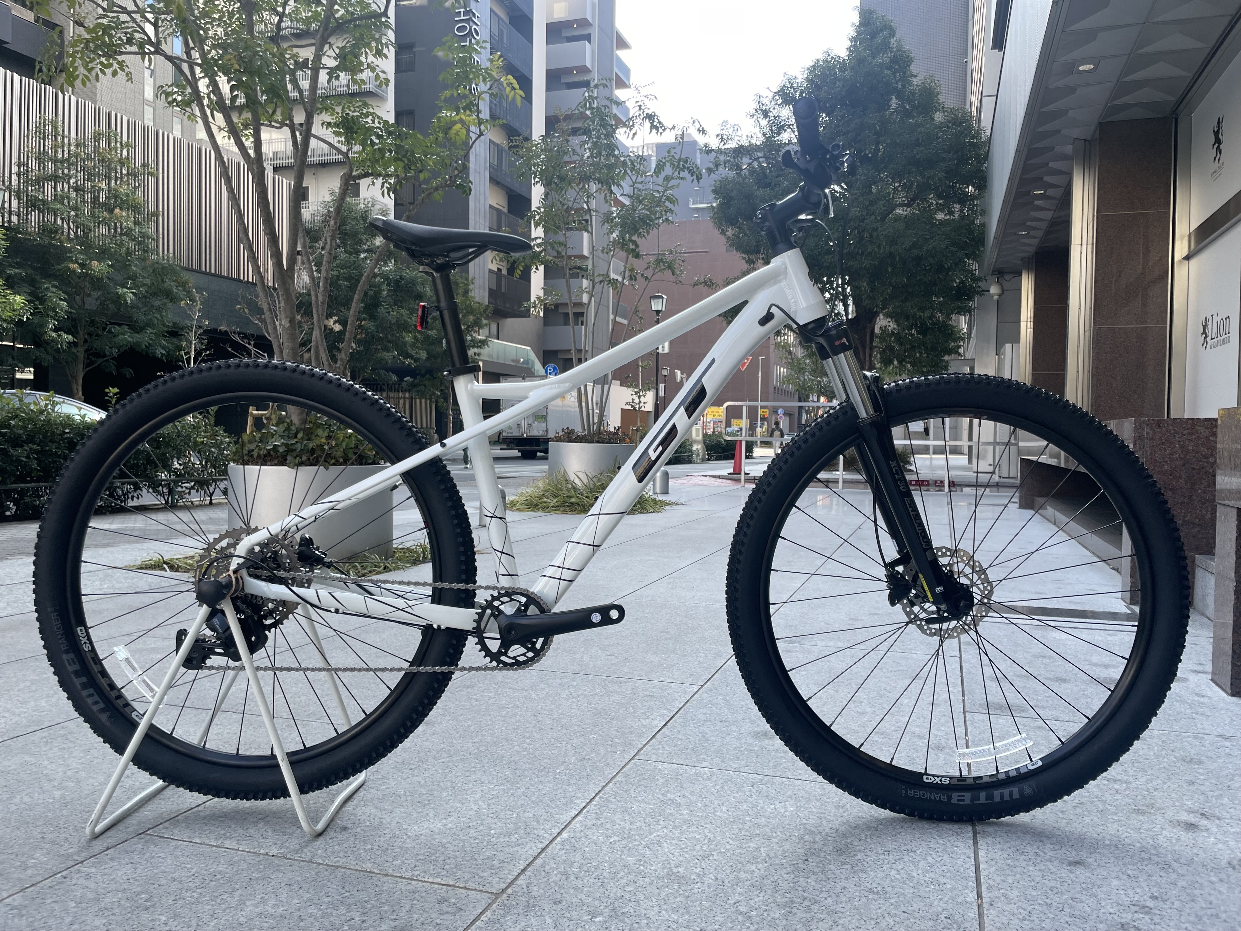 この三角形はGTだけ！街乗りもトレイルも楽しみたい方にオススメの