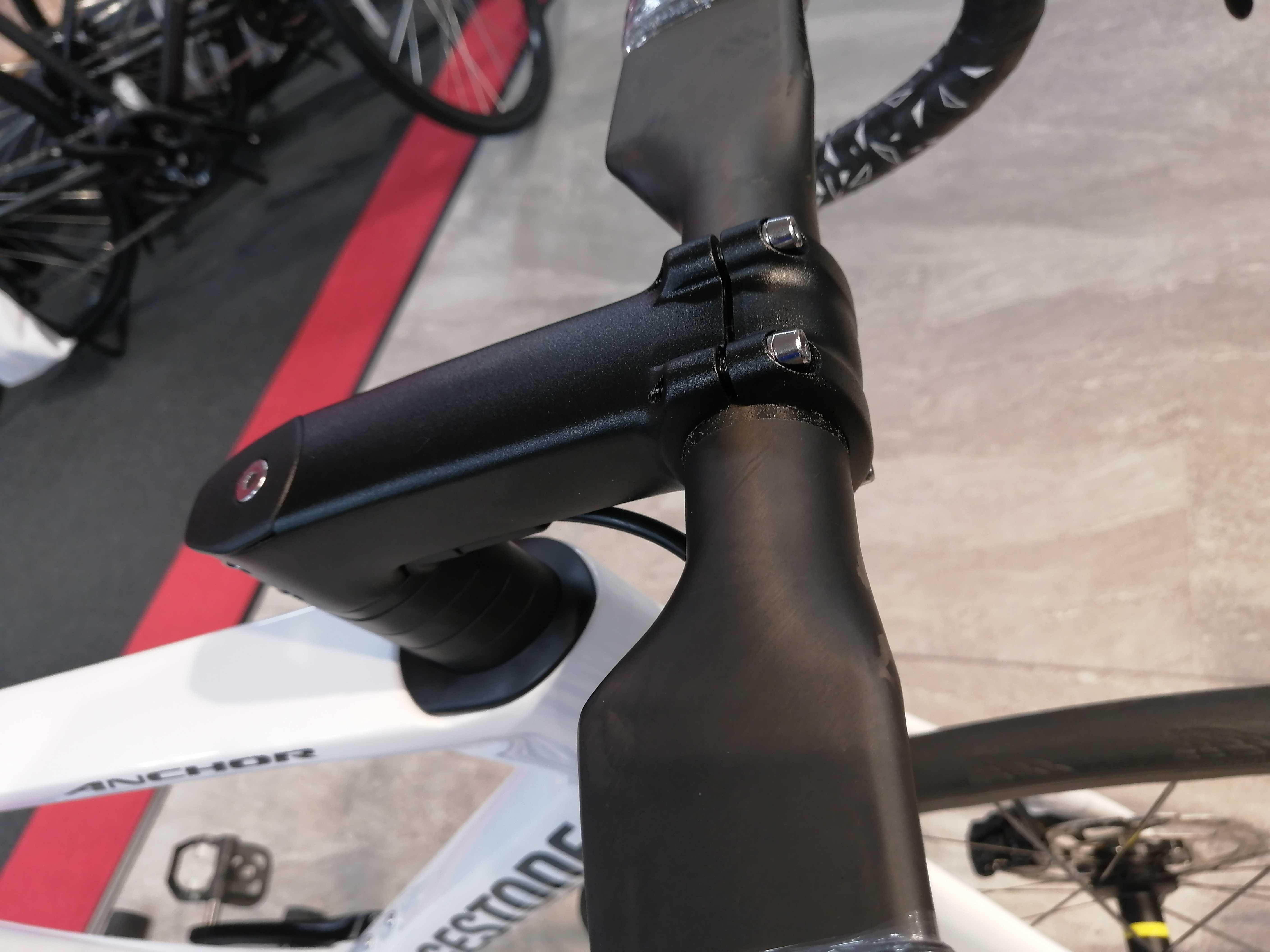 お客様の1台】アルミからカーボンバイクへ！パーツはそのままに載せ