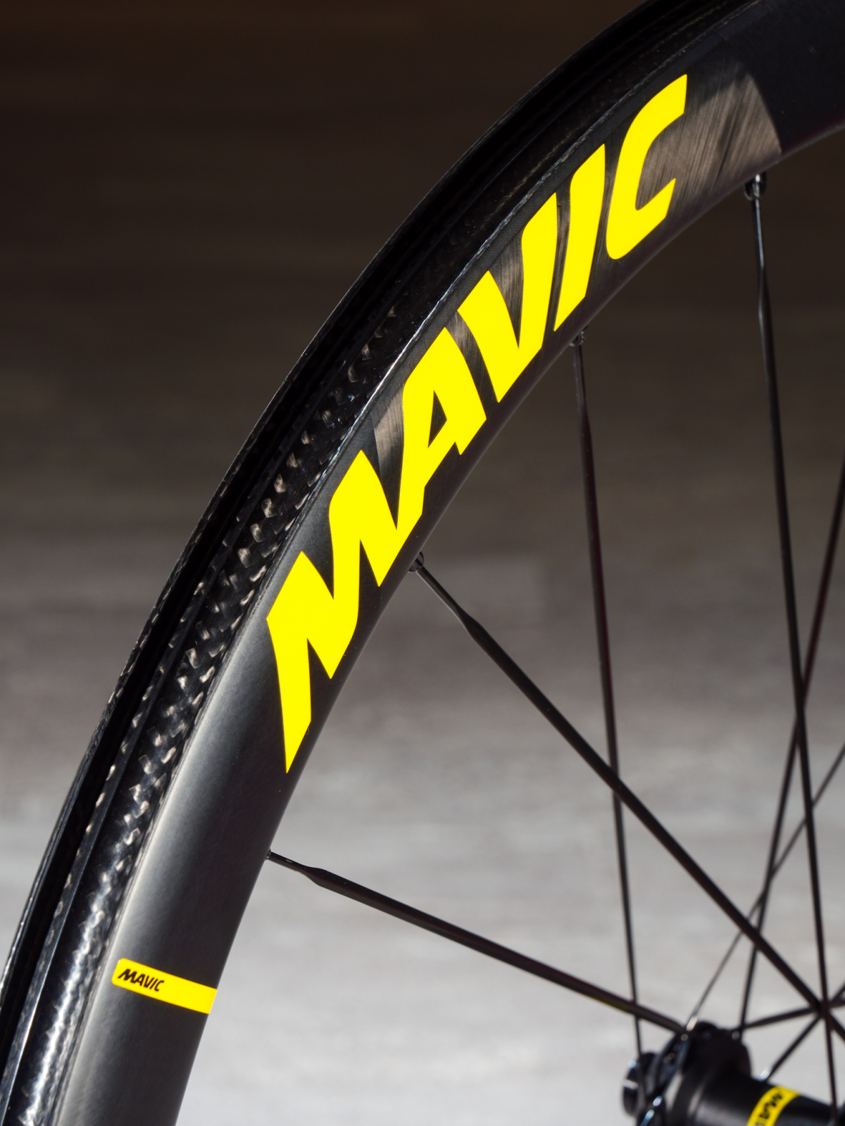 新橋×MAVIC】超限定！全方位最強ホイールのスペシャルカラーが新橋店に