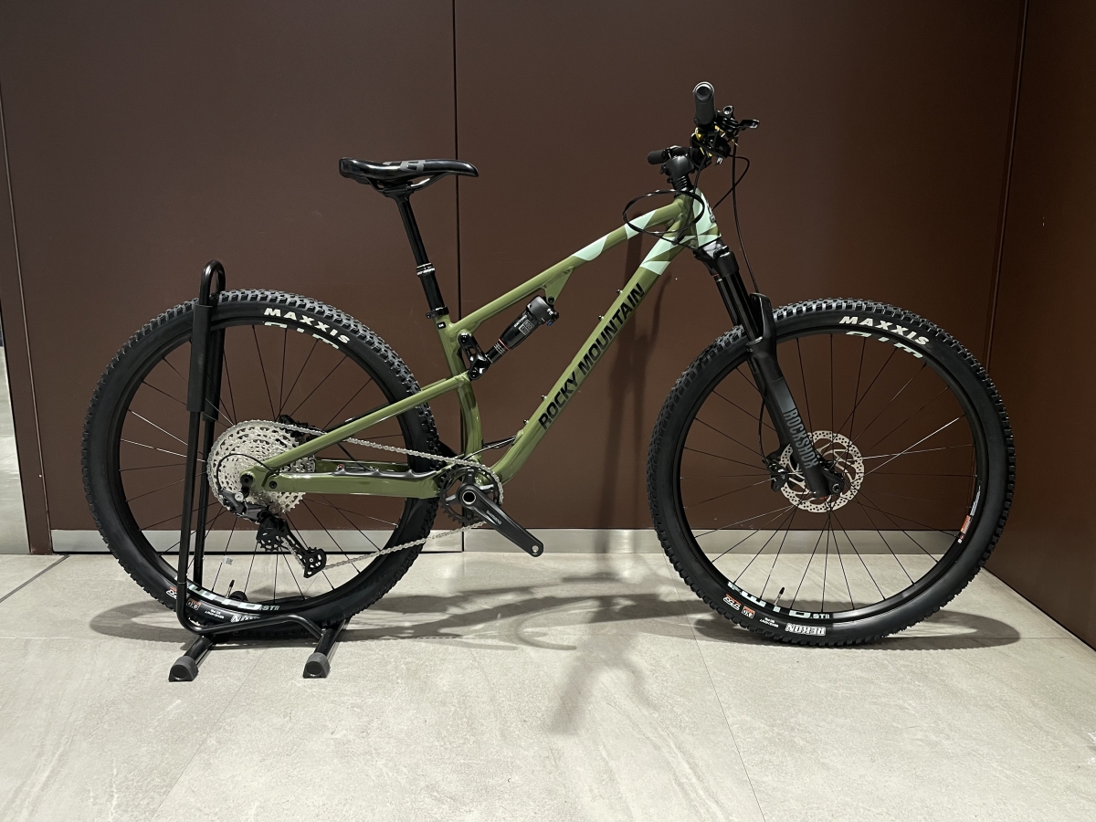 ROCKY MOUNTAIN】入荷しました！めちゃくちゃイケてるフルサスXCマシン