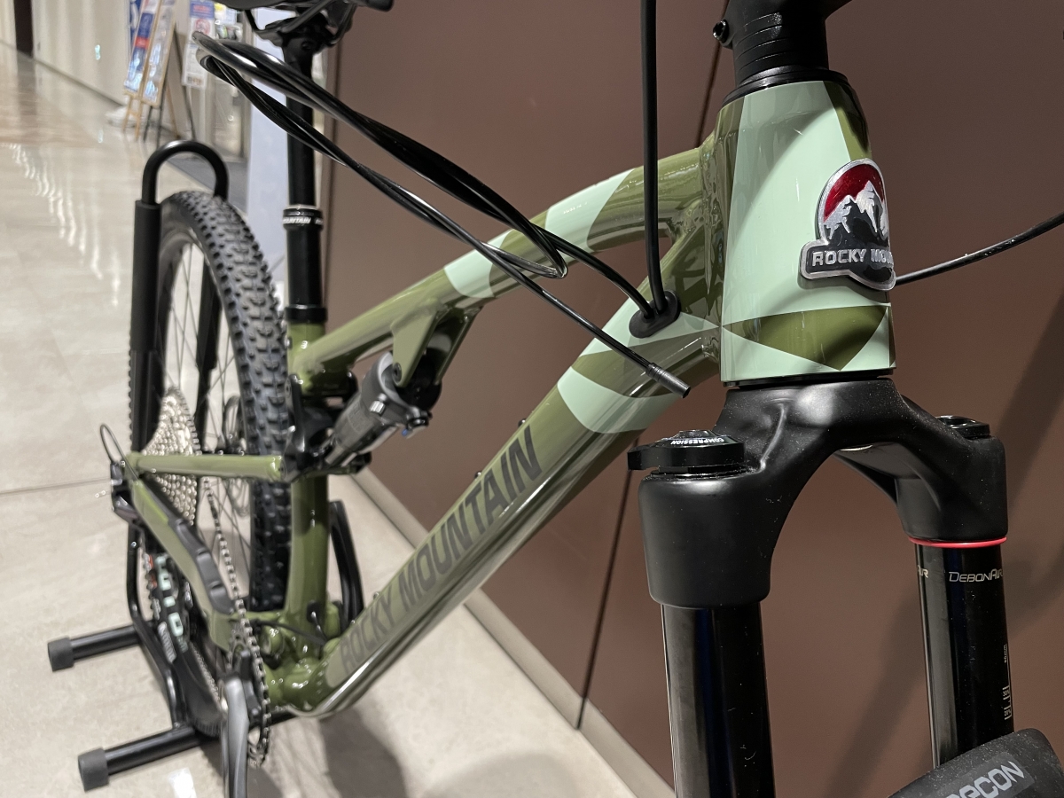ROCKY MOUNTAIN】入荷しました！めちゃくちゃイケてるフルサスXCマシン