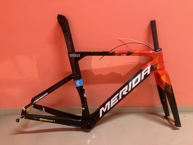 MERIDA】在庫かろうじて残ってます！旧チームカラーのフレームセットが