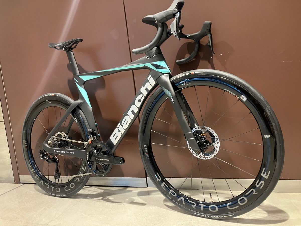 SALE ITEM】旧モデル、掘り出し物、現品限りのお得な商品多数