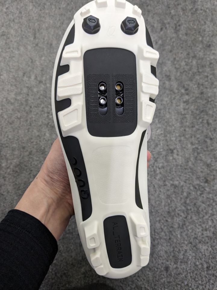 QUOC】新商品入荷しました！ シューレースタイプのSPDシューズです