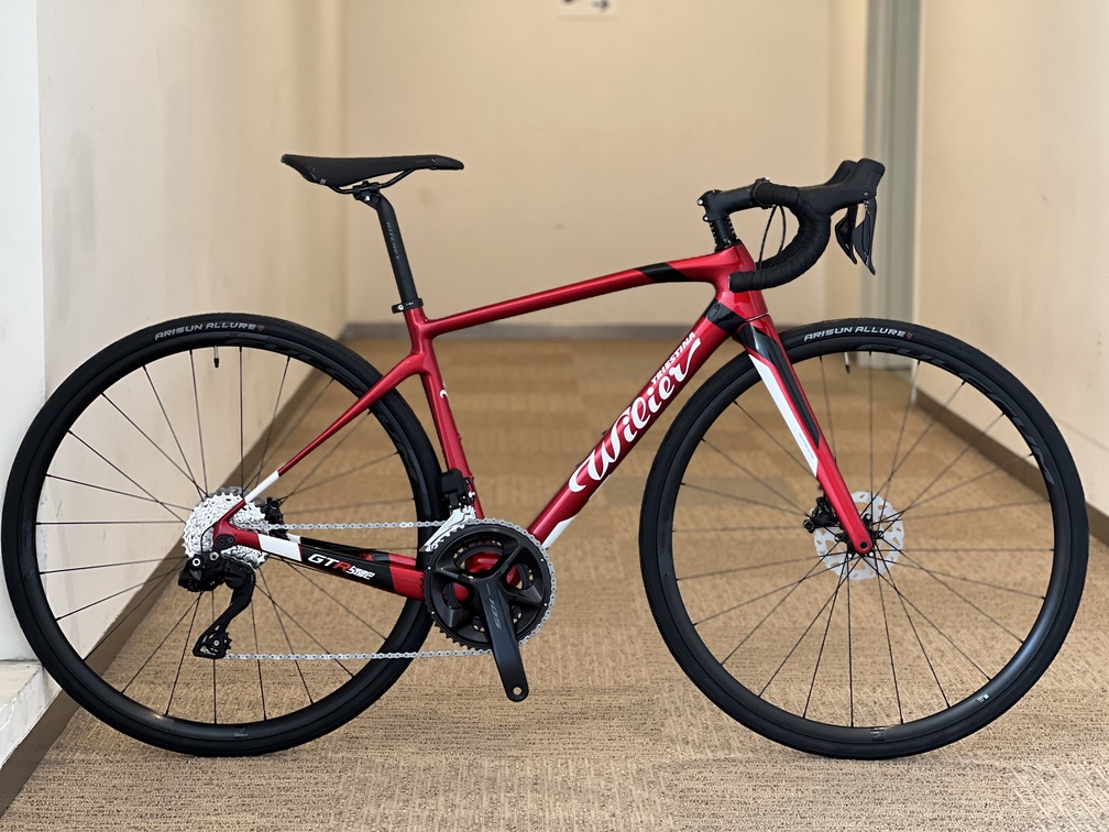 SALE】高級感溢れる日本限定カラー「Wilier GTR TEAM DISC 105 Di2」XS