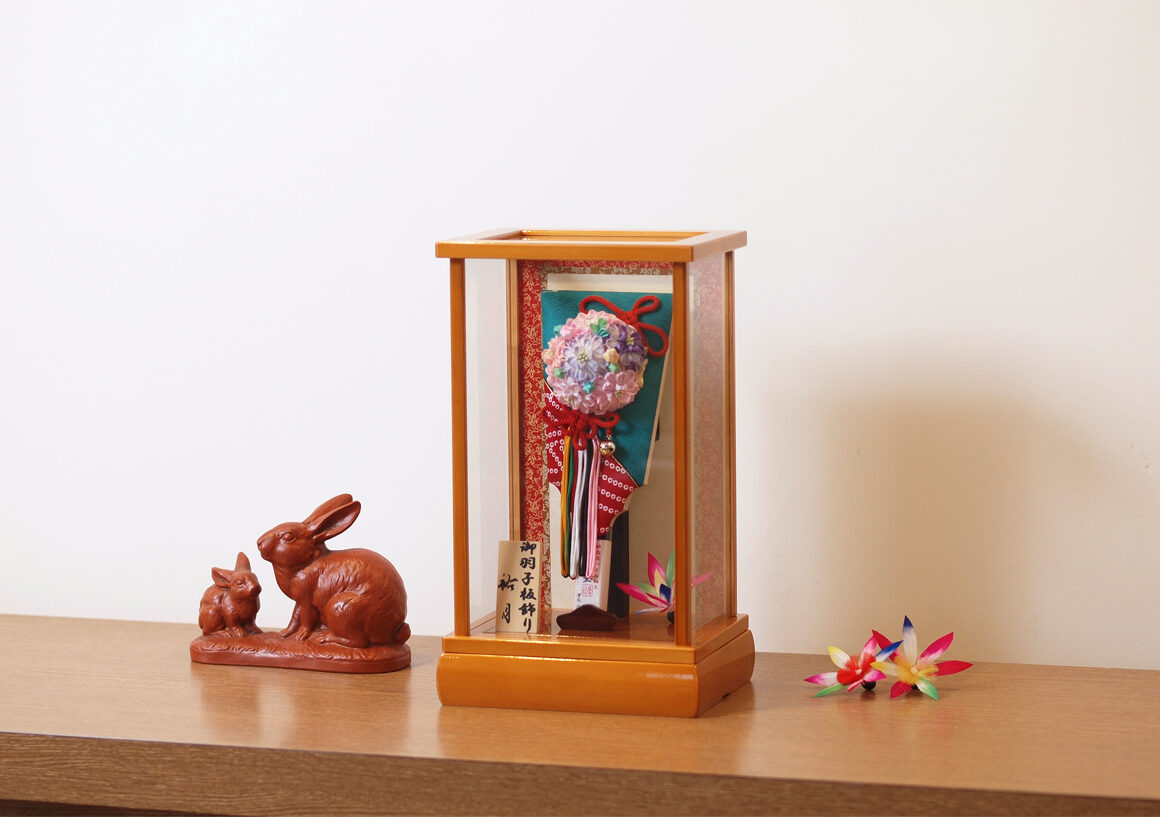 羽子板 初正月 ケース飾り「8号 久寿玉 青」女の子 お祝い | 羽子板