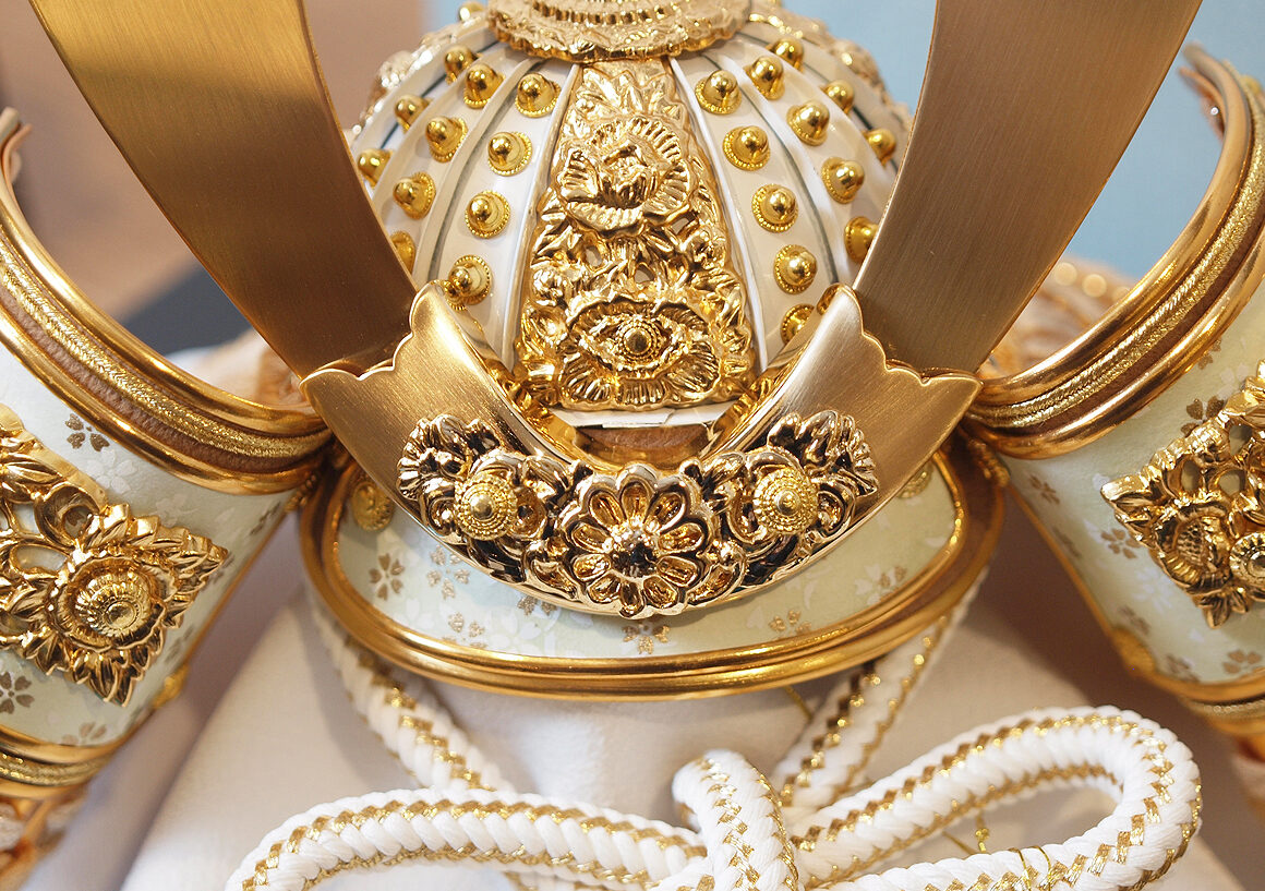 五月人形 初節句 兜飾り「蝶牡丹 8号兜飾り」男の子 お祝い | 五月人形