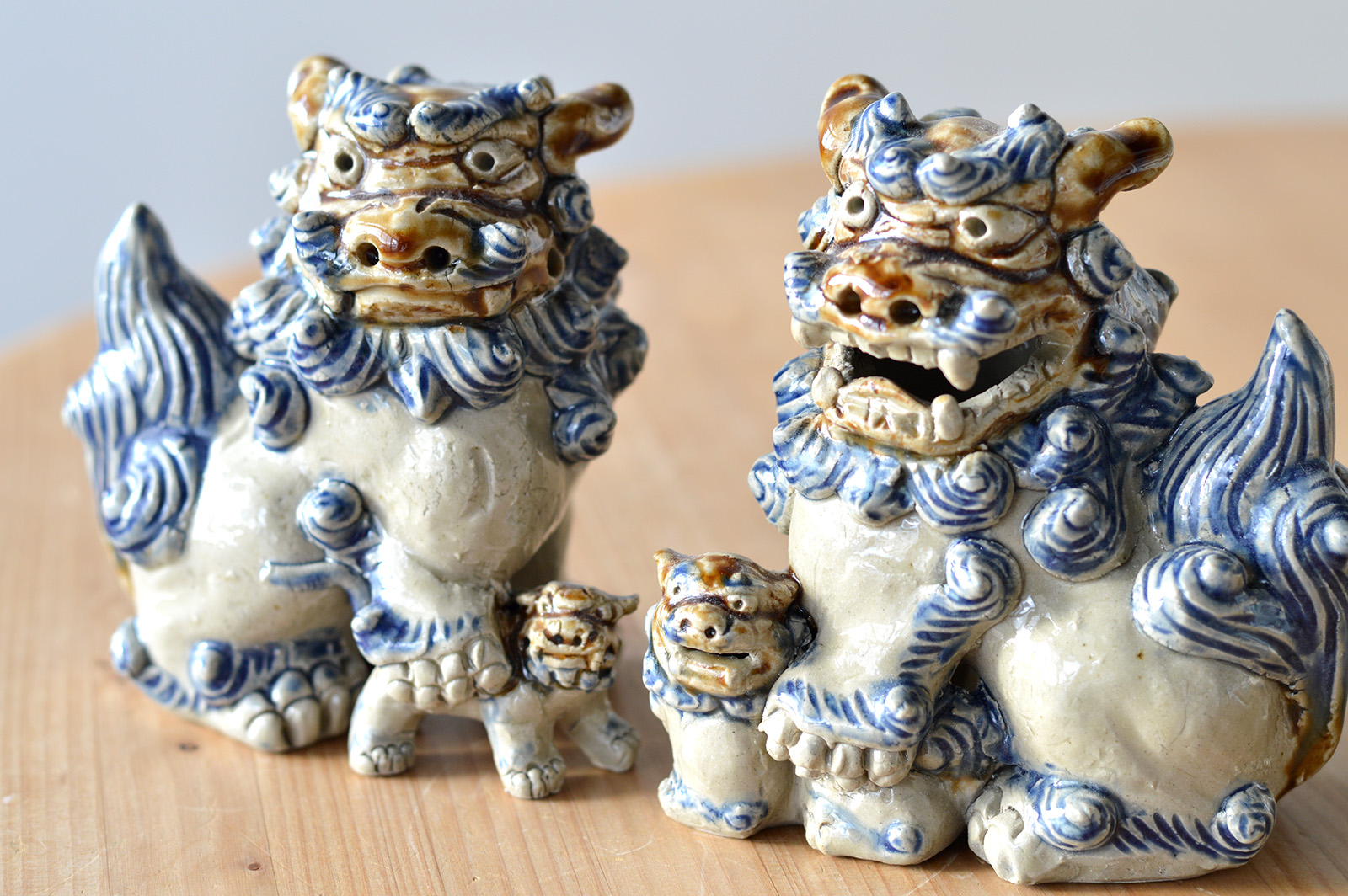 ☆美品☆ 家の守り神♪ 魔除け＊小振りな【沖縄の琉球焼シーサー】ペア