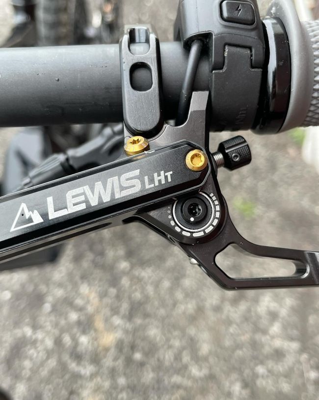 ルイスブレーキを実際使ってみたお店からのインプレを二つほどご紹介