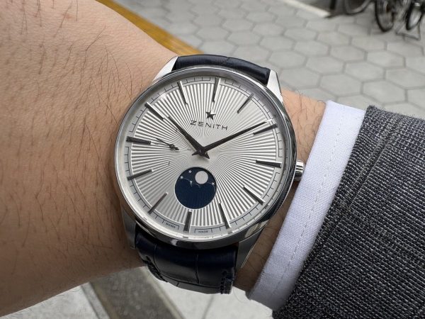 ムーンフェイズ搭載の薄型ドレスウォッチ ゼニス【エリート ムーン