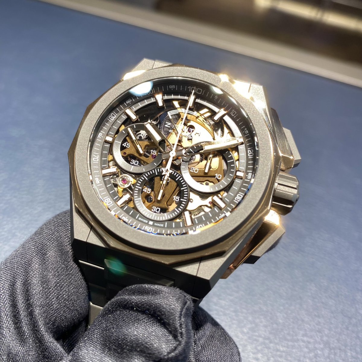 派手な時計は、好きですか！？【デファイエクストリーム：ゼニス