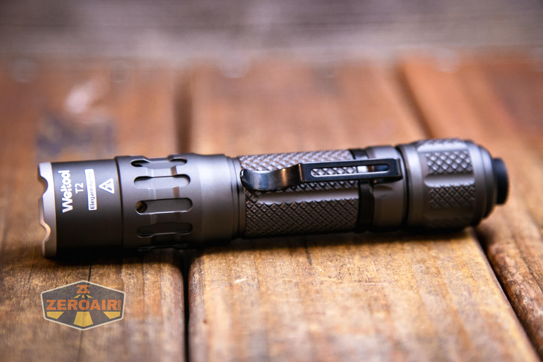 Weltool T2 “Elegant Panther” Flashlight Review - ZeroAir Reviews