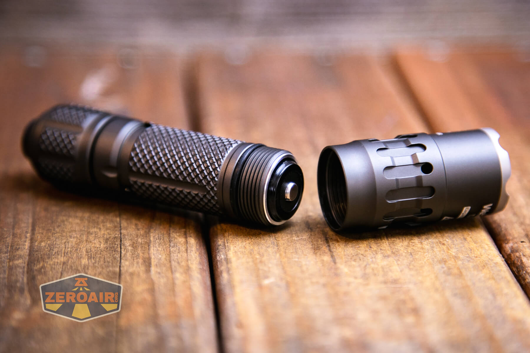 Weltool T2 “Elegant Panther” Flashlight Review - ZeroAir Reviews