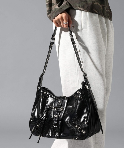 LAND MUSEUM ショルダーバッグ LAND MUSEUM／スタッズショルダーBAG