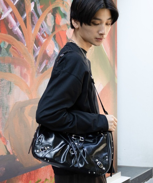 LAND MUSEUM ショルダーバッグ LAND MUSEUM／スタッズショルダーBAG