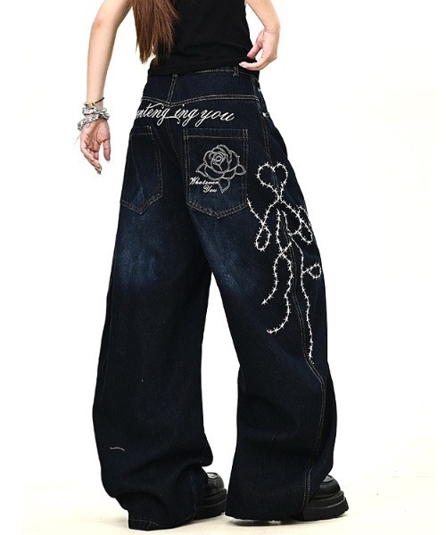 SHEENA（シーナ） ジーンズ デニム デニムパンツ バックローズ刺繍ロゴ