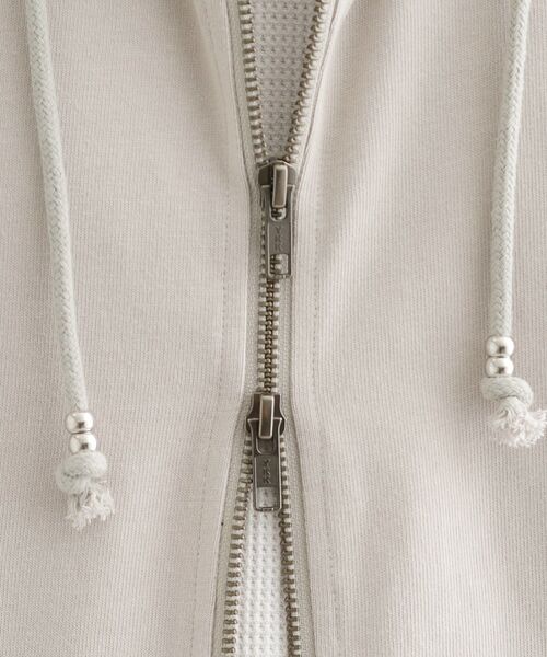 tk.TAKEO KIKUCHI（ティーケータケオキクチ） パーカー スタッズ