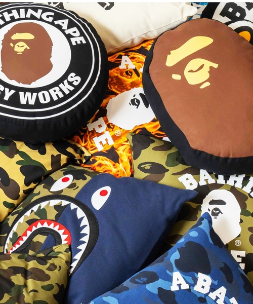 A BATHING APE（アベイシングエイプ） クッション クッションカバー